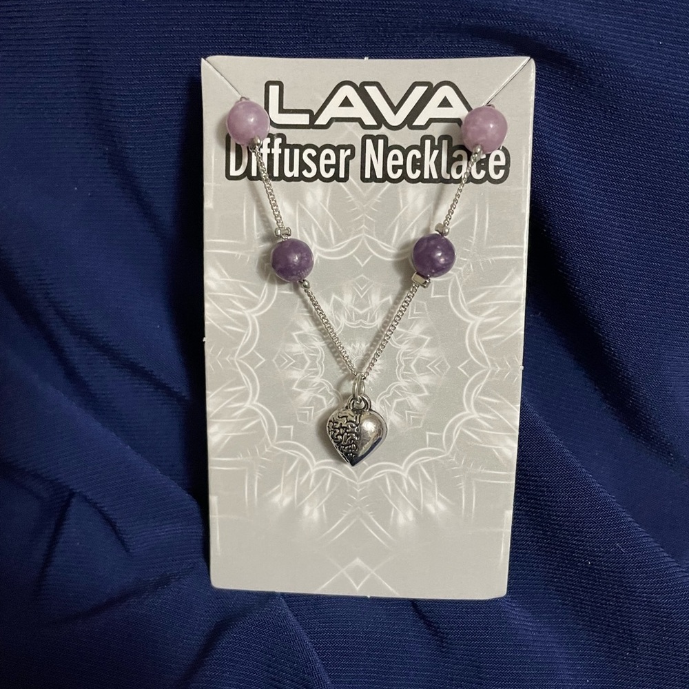 NWT Lavender Lava Diffuser Necklace